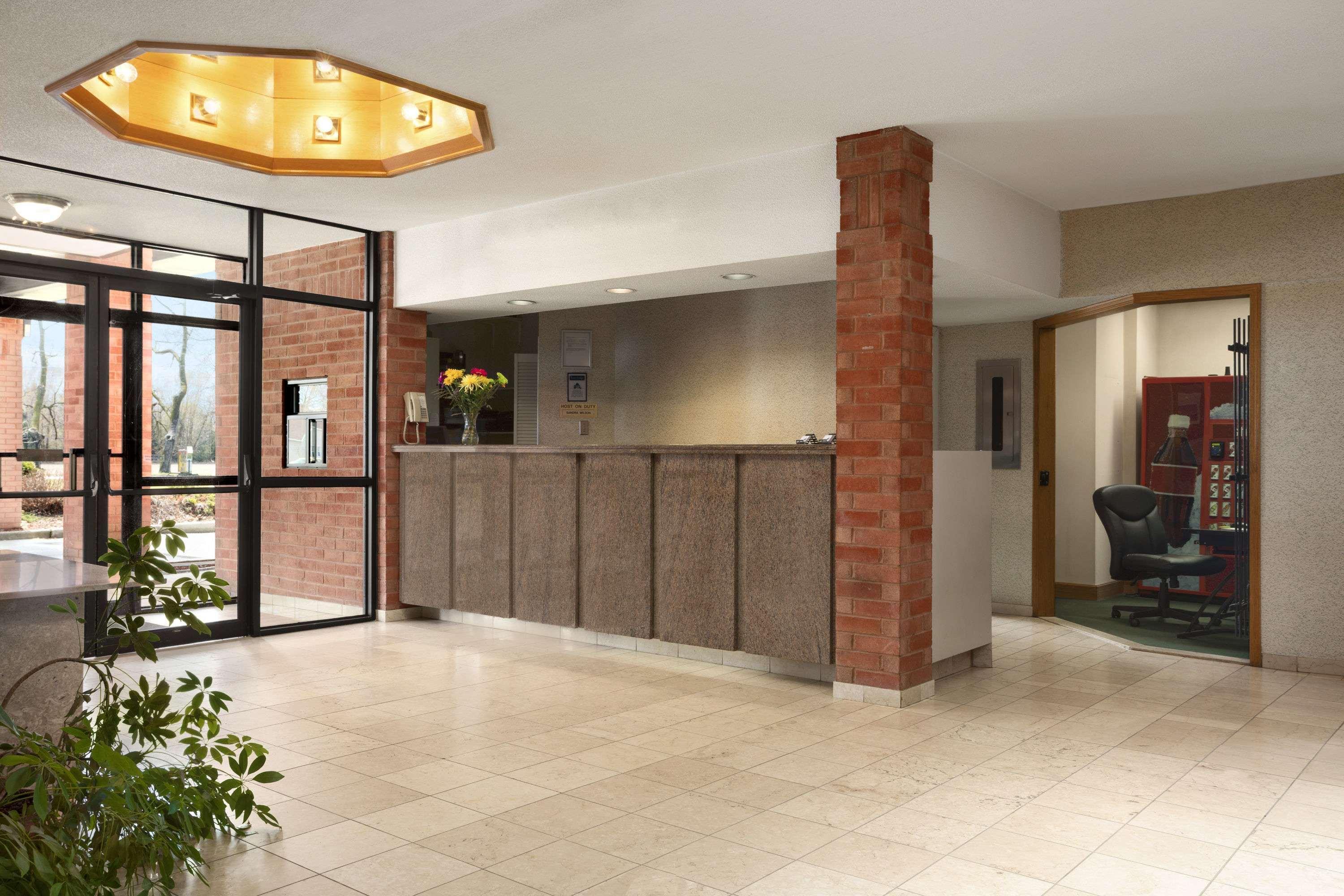 Travelodge By Wyndham Chatham Exteriér fotografie