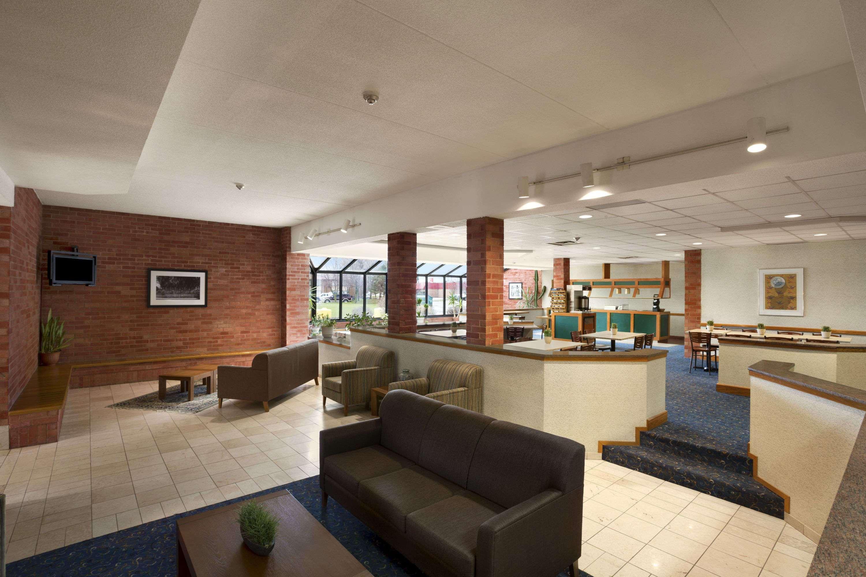 Travelodge By Wyndham Chatham Exteriér fotografie